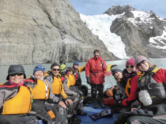 Já fora dos caiaques saindo de Gold Harbour, na Geórgia do Sul